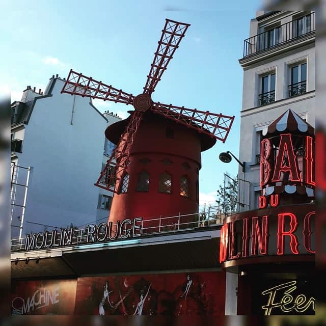 moulin rouge paris outside red millhouse montmartre, moulin rouge kabaretas paryziuje montmartre